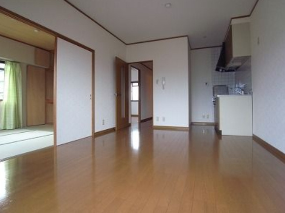 【居間・リビング】 | サンワコービル