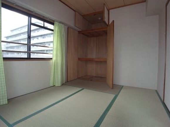 【寝室】 | サンワコービル
