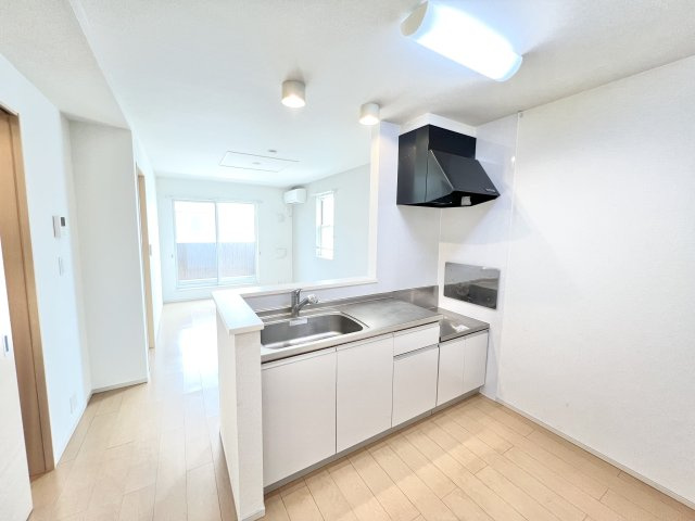 クレセントムーンのキッチン|※同タイプ参考写真