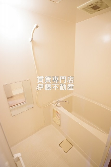 Y’sハイツの浴室