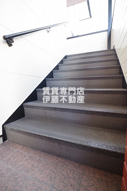 Y’sハイツのロビー