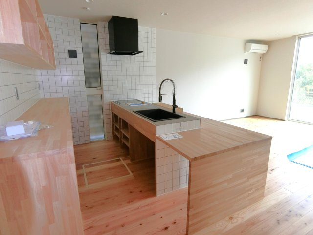 DOTOWN HOUSE By The Seaのキッチン