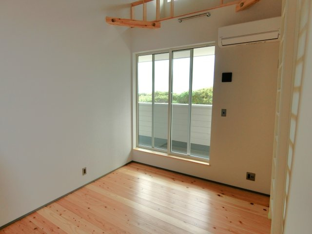 DOTOWN HOUSE By The Seaの洋室