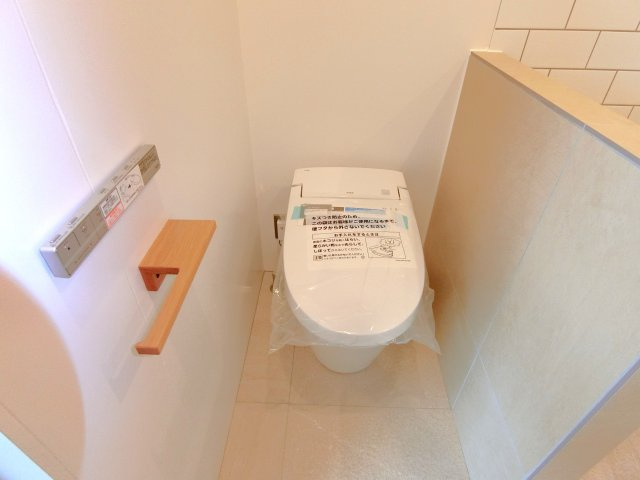 DOTOWN HOUSE By The Seaのトイレ