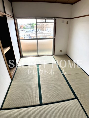  | リバーサイド八番館