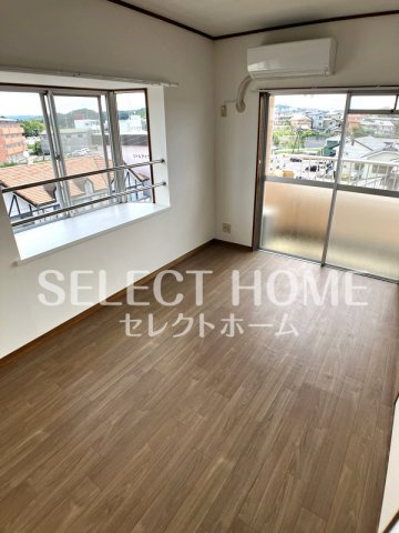 【居間・リビング】 | リバーサイド八番館