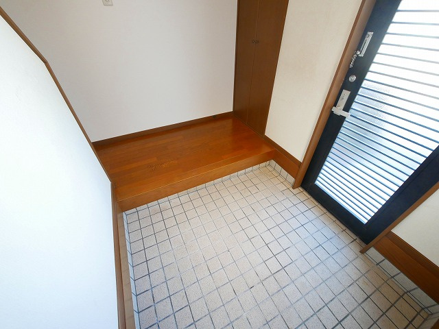法蓮町戸建の玄関