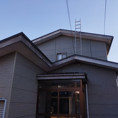 長岡市宮関2-2-15　中古戸建住宅の外観|外観もきれいです
