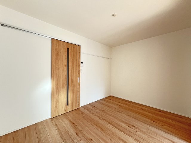 HOUSE518の居間・リビング|写真は１０１号室を掲載しています。反転タイプになります。