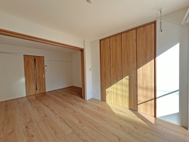 HOUSE518の洋室|写真は１０１号室を掲載しています。反転タイプになります。