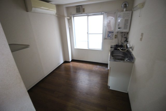 【居間・リビング】 | ビーバーハイツ桃ヶ池Ⅰ | 洋室