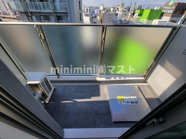 セレニテ難波リアンのバルコニー
