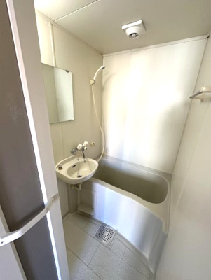 【浴室】 | オラシオン人宿Ⅱ