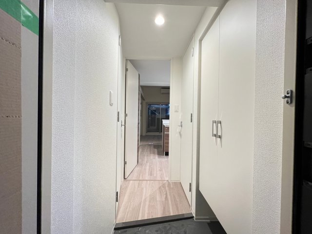 セレニテ天六ミラクの玄関