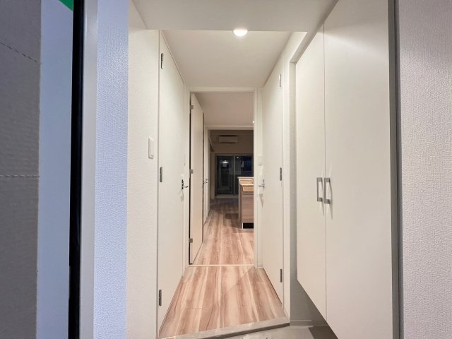 セレニテ天六ミラクの玄関