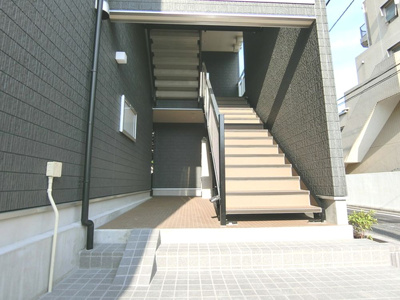 【エントランス】 | リブリ 芳和レジデンス　13309 | 毎日通るエントランスはこのようになっています