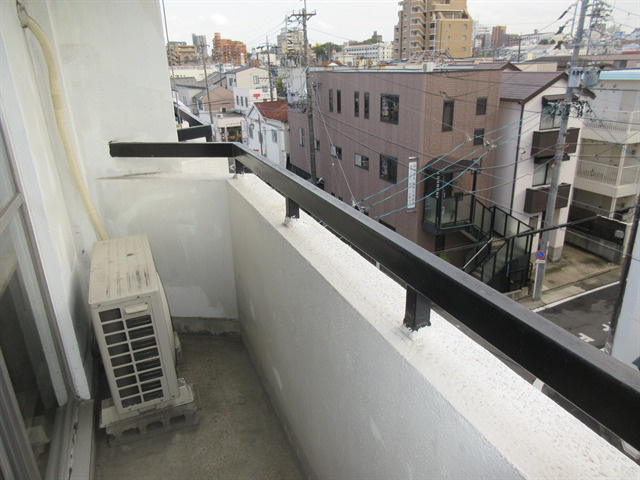 白竜ビルのバルコニー|白竜ビル