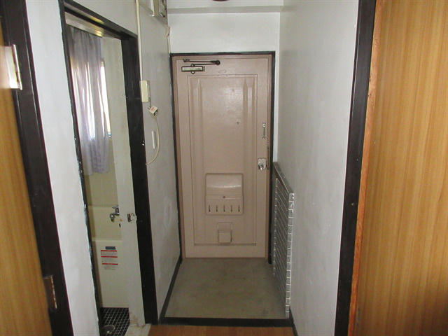 白竜ビルの玄関|白竜ビル