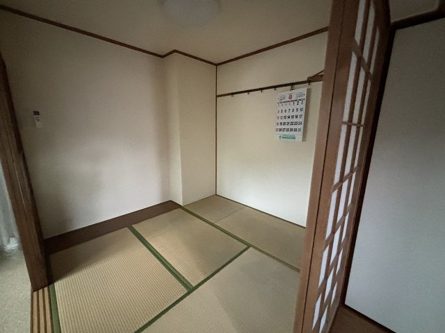 三輝本マンションの和室