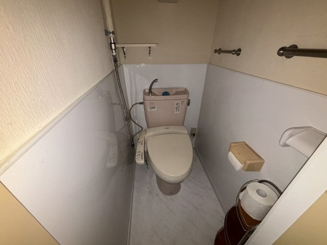 三輝本マンションのトイレ