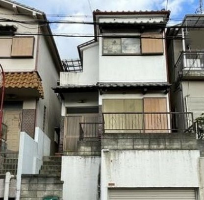 枚方市山之上５丁目の中古一戸建の外観|落ち着いた雰囲気の外観です