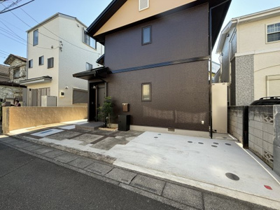 【駐車場】 | さいたま市西区三橋リノベーション戸建 | 駐車場があります