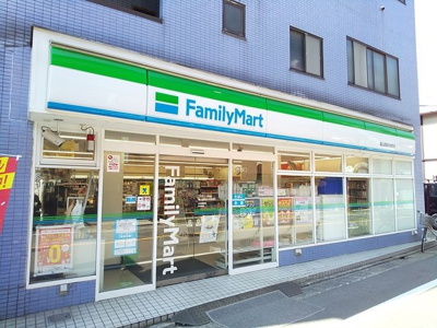 ファミリーマート 亀山西新井本町店まで150ｍ
