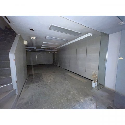 問屋町3-24店舗の内装