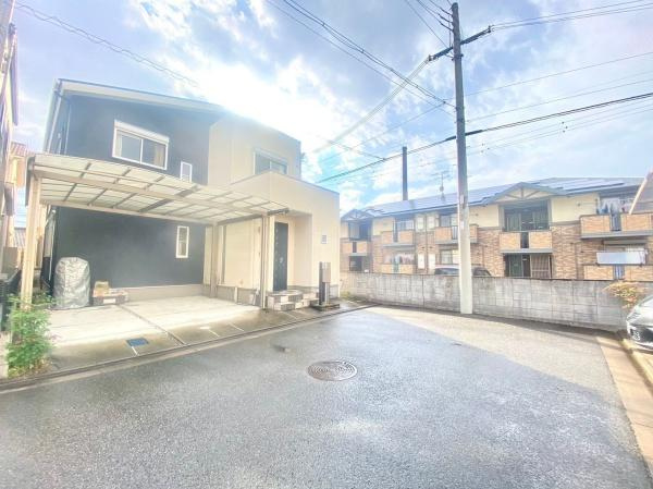 和歌山市手平4丁目中古戸建の前面道路含む現地写真