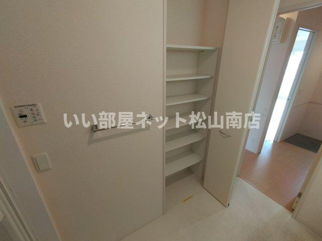 【収納】 | シュヴァル・ユイット