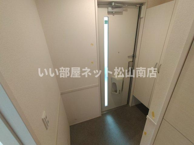 【玄関】 | シュヴァル・ユイット