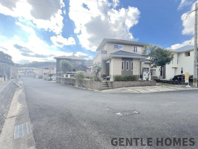 宗像市桜１丁目戸建ての前面道路含む現地写真