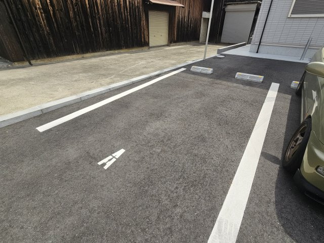 リコルド住吉の駐車場