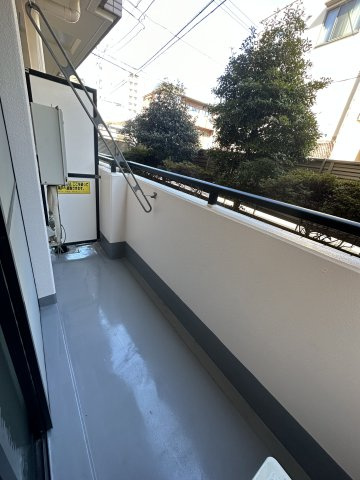 アロー壱番館のバルコニー