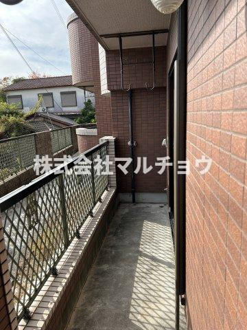 オーシャンシティのバルコニー|外からの目が気にならないバルコニーで洗濯物が干せます