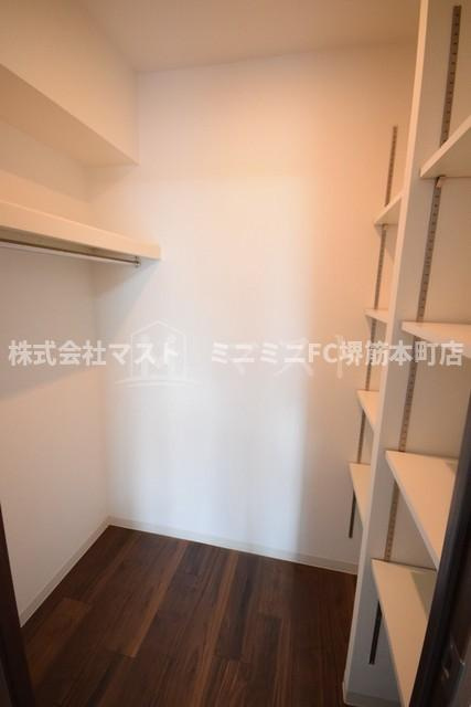 フレンシアノイエ内本町の収納