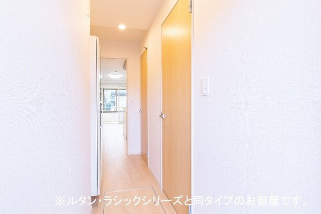 ラーゴム　Ⅱの玄関