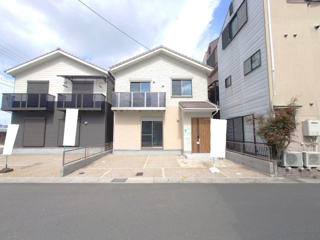 全１６区画新築分譲■陽当たり＆通風良好３ＬＤＫ■収納充実■駐車２台可能■伏見区久我御旅町３１期の外観|外観