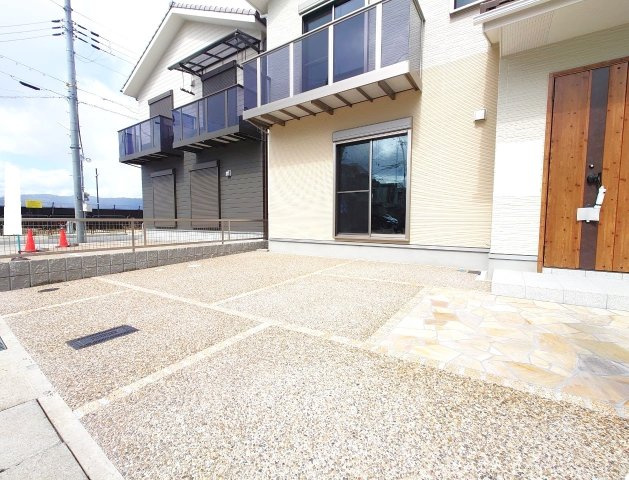 全１６区画新築分譲■陽当たり＆通風良好３ＬＤＫ■収納充実■駐車２台可能■伏見区久我御旅町３１期の駐車場|駐車場