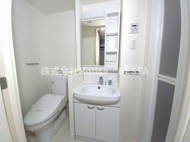 アドバンス神戸グルーブⅡの独立洗面台