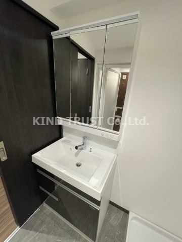 レジディア西天満の洗面所|使いやすい洗面所です