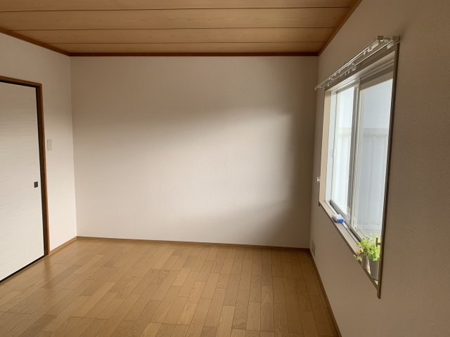 【No.6679】浜坂4丁目中古住宅/4LDKS/リフォーム済の洋室