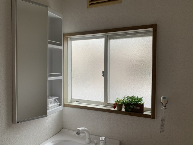 【No.6679】浜坂4丁目中古住宅/4LDKS/リフォーム済の独立洗面台