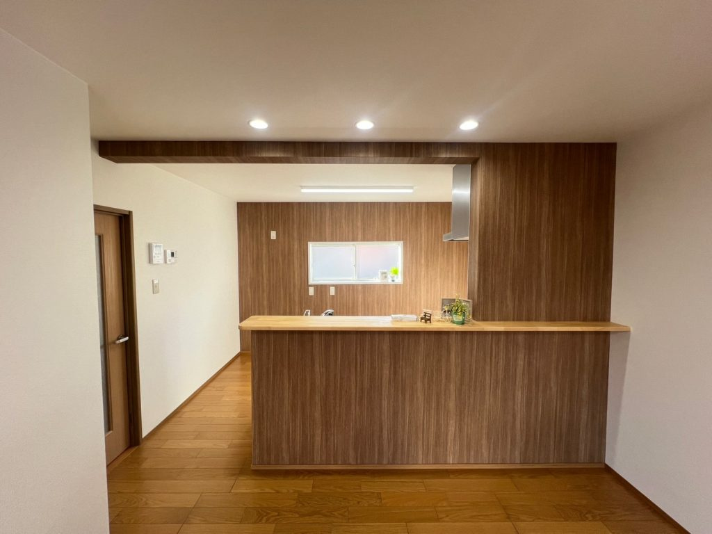 【No.6679】浜坂4丁目中古住宅/4LDKS/リフォーム済の居間・リビング