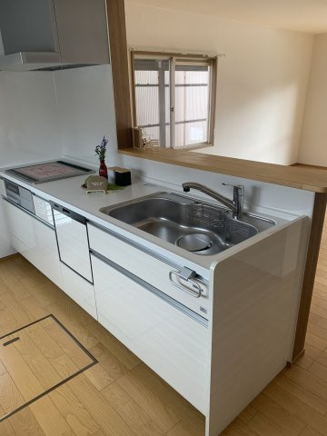 【No.6679】浜坂4丁目中古住宅/4LDKS/リフォーム済のキッチン