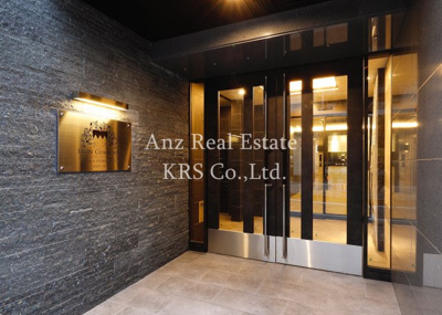 【エントランス】 | レオンコンフォート大阪ドームシティ | オシャレかつ高級感のあるエントランスです♪