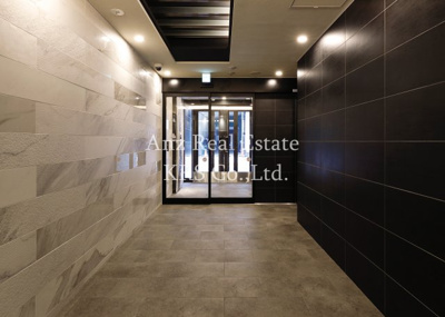 【ロビー】 | レオンコンフォート大阪ドームシティ | 広々とした空間！天井が高い！とってもオシャレなロビー！