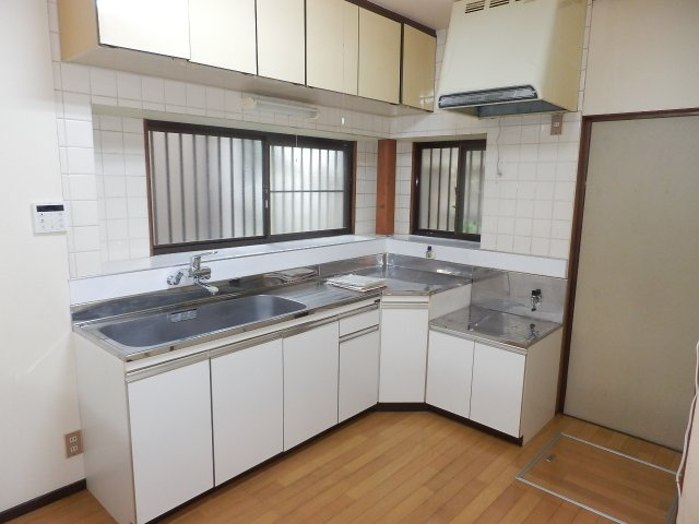 羽賀邸のキッチン