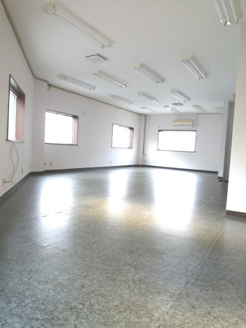 上賀ビルの内装