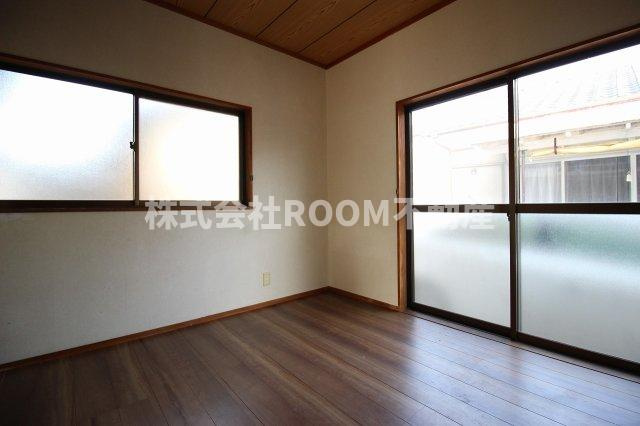 ニューハウス川畑の居間・リビング